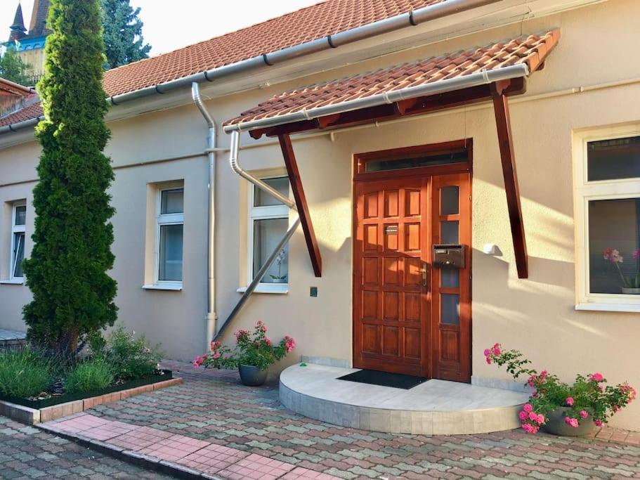 Andrea Apartman Miskolc Belvarosaban Exterior foto